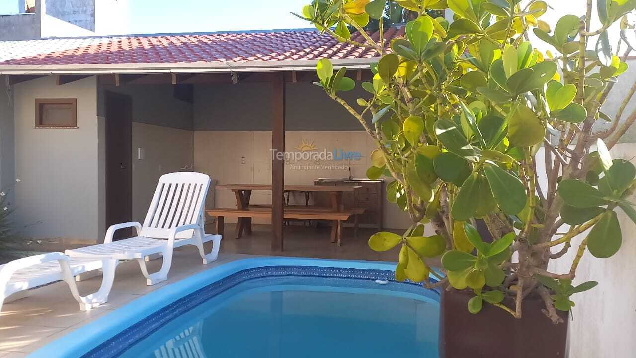 Casa para aluguel de temporada em Bombinhas (Mariscal)