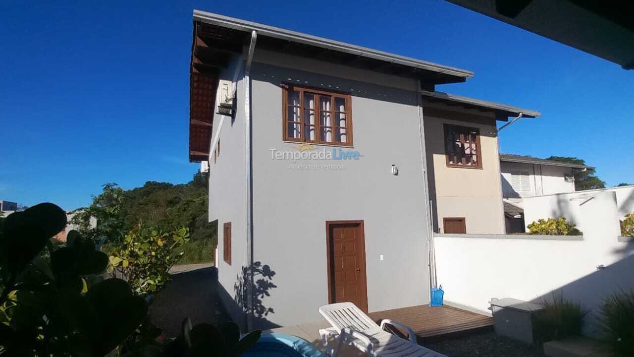 Casa para aluguel de temporada em Bombinhas (Mariscal)