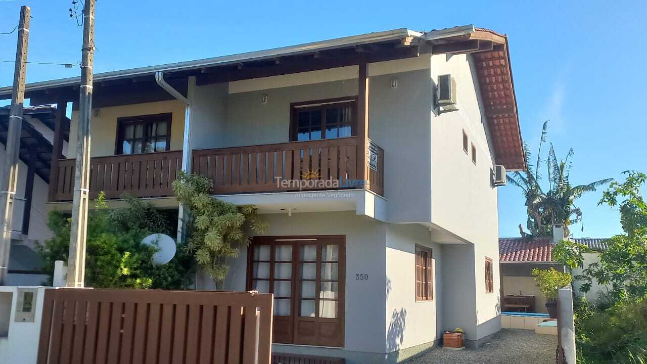 Casa para aluguel de temporada em Bombinhas (Mariscal)