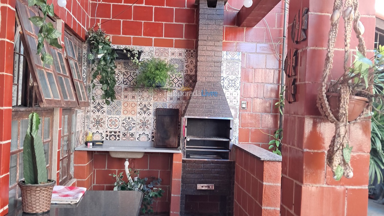 House for vacation rental in Mongaguá (Balneario Itaoca)