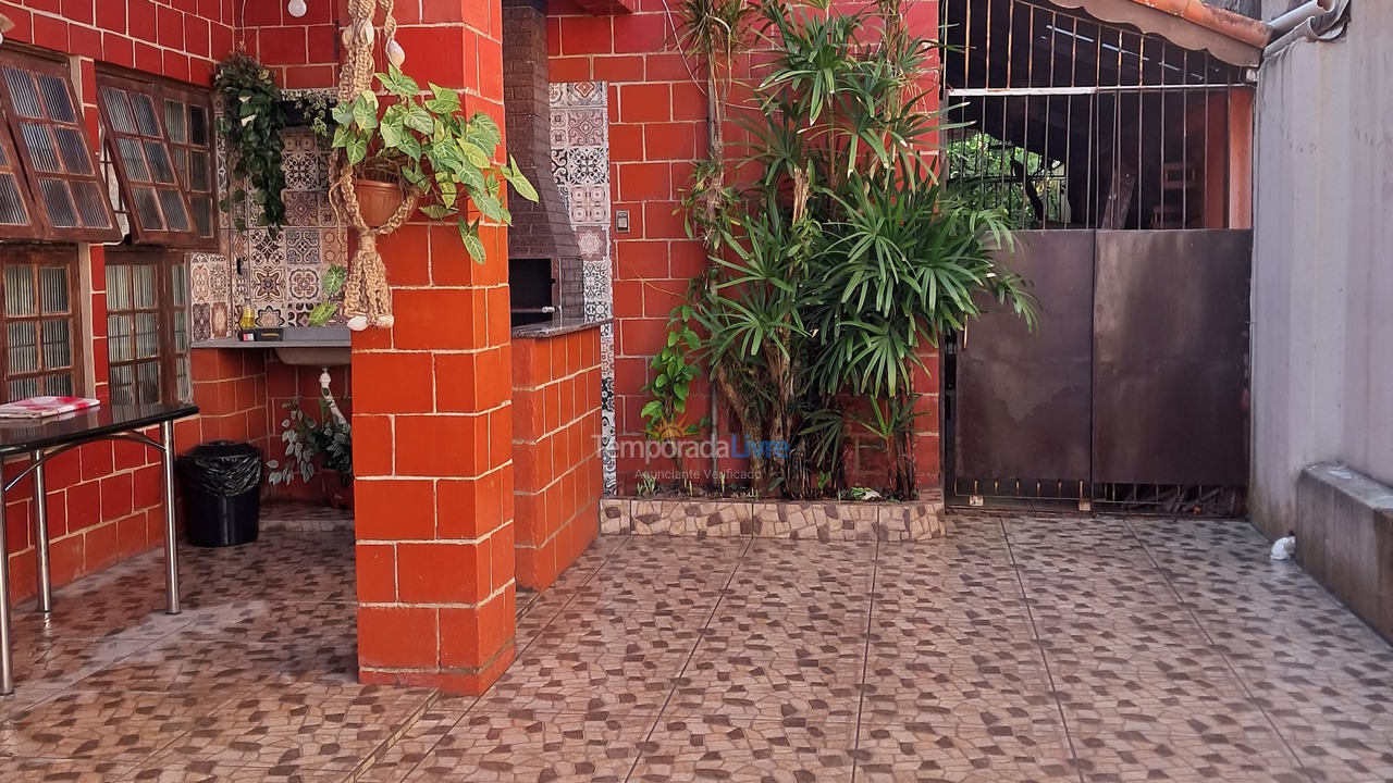 House for vacation rental in Mongaguá (Balneario Itaoca)