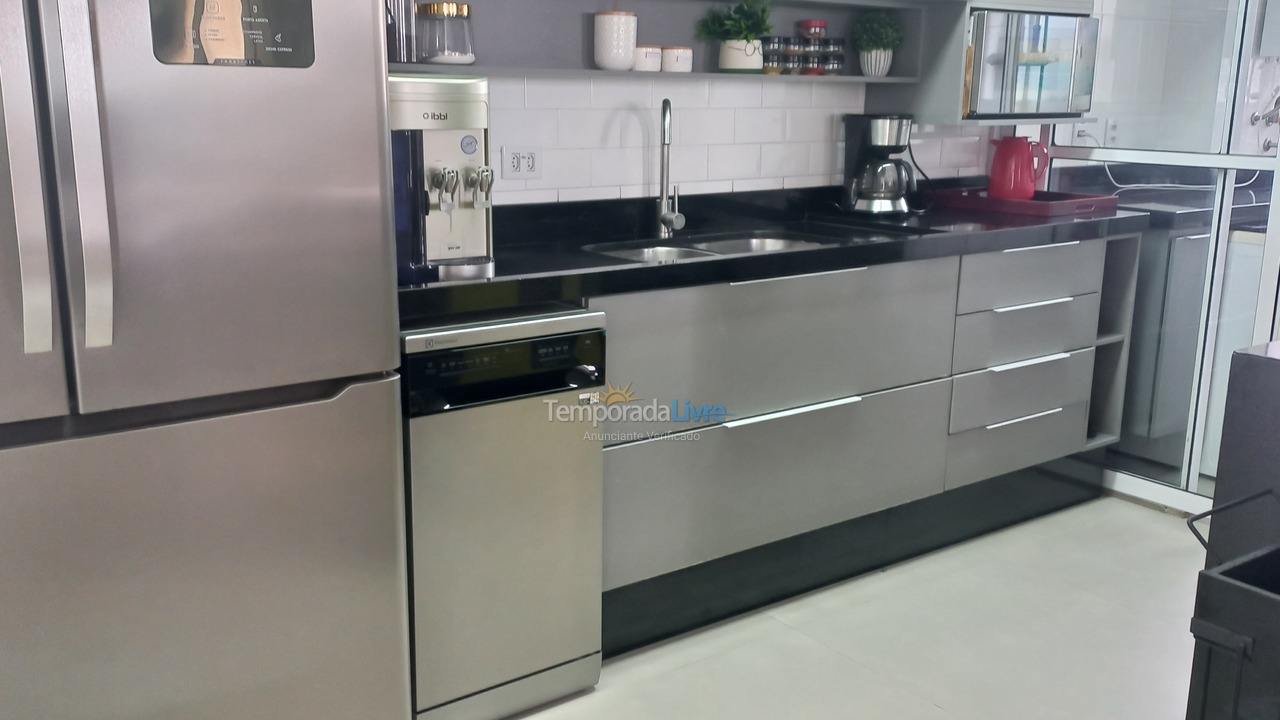 Apartment for vacation rental in Guarujá (Astúrias)