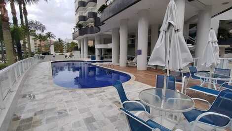 Apartamento Riviera com Vista para o Mar 3 dormitórios