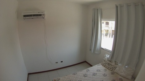 4-bedroom house with pool