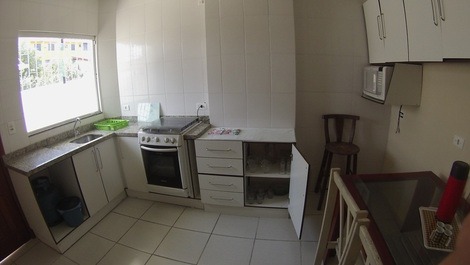 4-bedroom house with pool