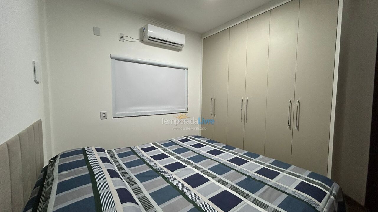 Casa para aluguel de temporada em Bombinhas (Praia de Zimbros)