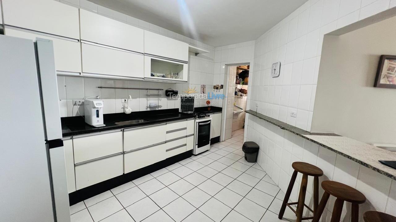 Apartamento para aluguel de temporada em Praia Grande (Aviação)