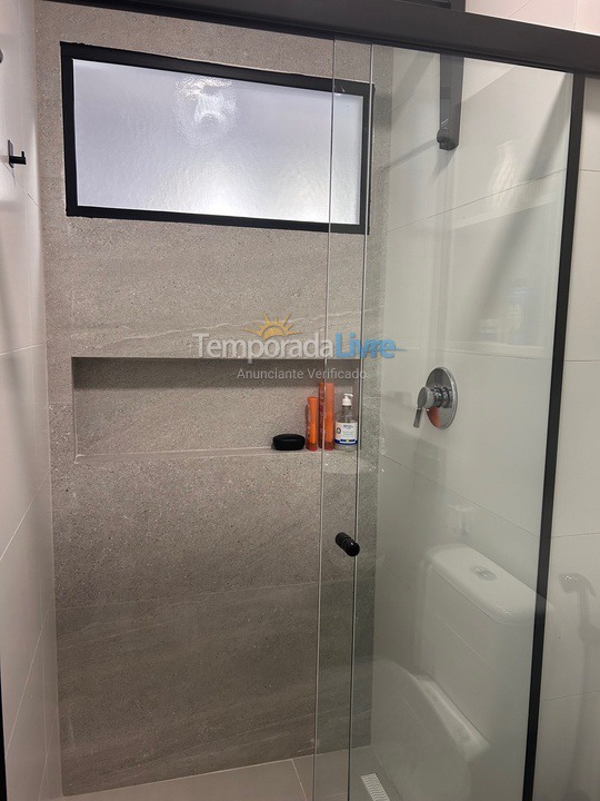 Apartamento para aluguel de temporada em Caraguatatuba (Massaguaçu)