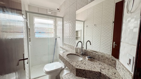 Apê nas Toninhas a 120m do mar | 2 Ar-Condicionados, Wi-Fi e Conforto!