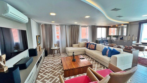 Ed. Number One: 4 quartos frente mar // churrasqueira // 3 vagas