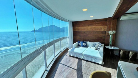 Ed. Number One: 4 quartos frente mar // churrasqueira // 3 vagas