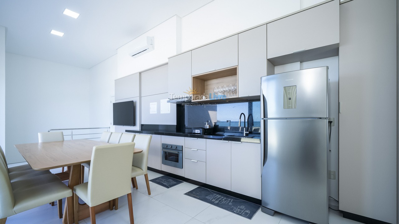 Apartamento para alquiler de vacaciones em Bombinhas (Praia de Bombas)