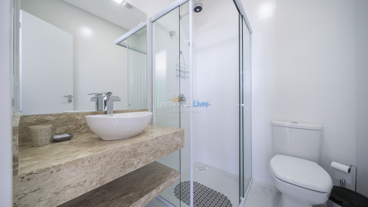 Apartamento para alquiler de vacaciones em Bombinhas (Praia de Bombas)