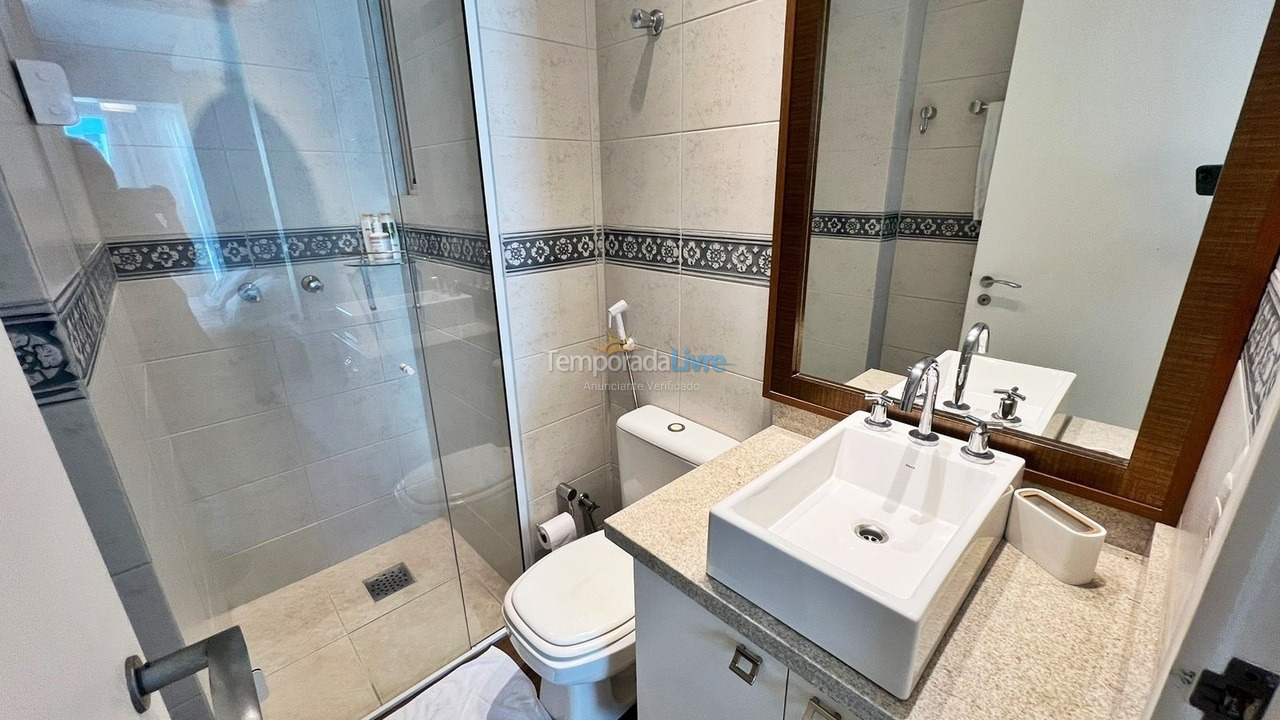 Apartamento para aluguel de temporada em Balneário Camboriú (Praia Central)