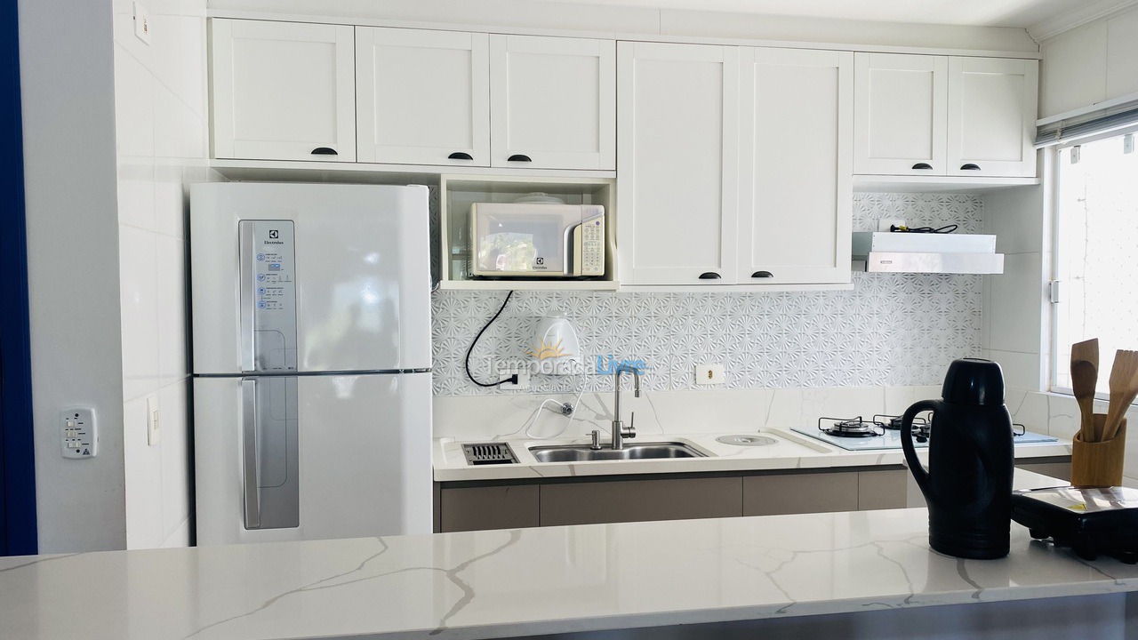 Apartamento para aluguel de temporada em Ubatuba (Enseada)