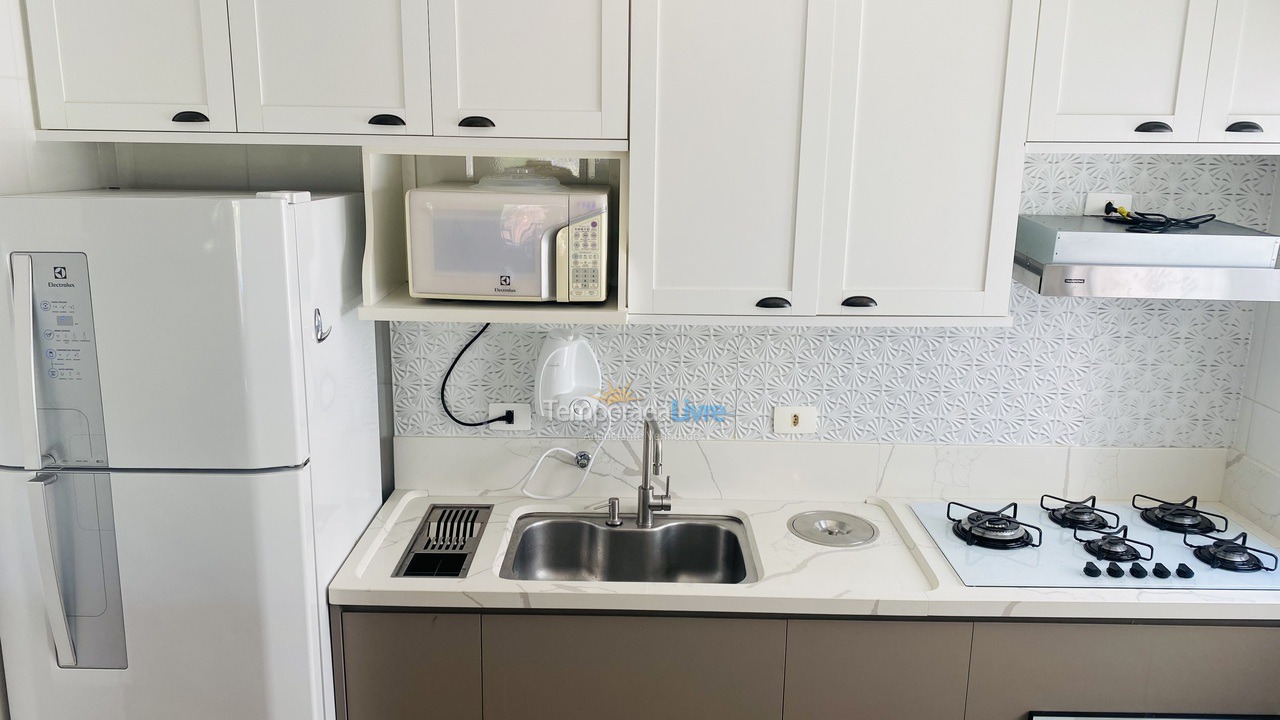 Apartamento para aluguel de temporada em Ubatuba (Enseada)