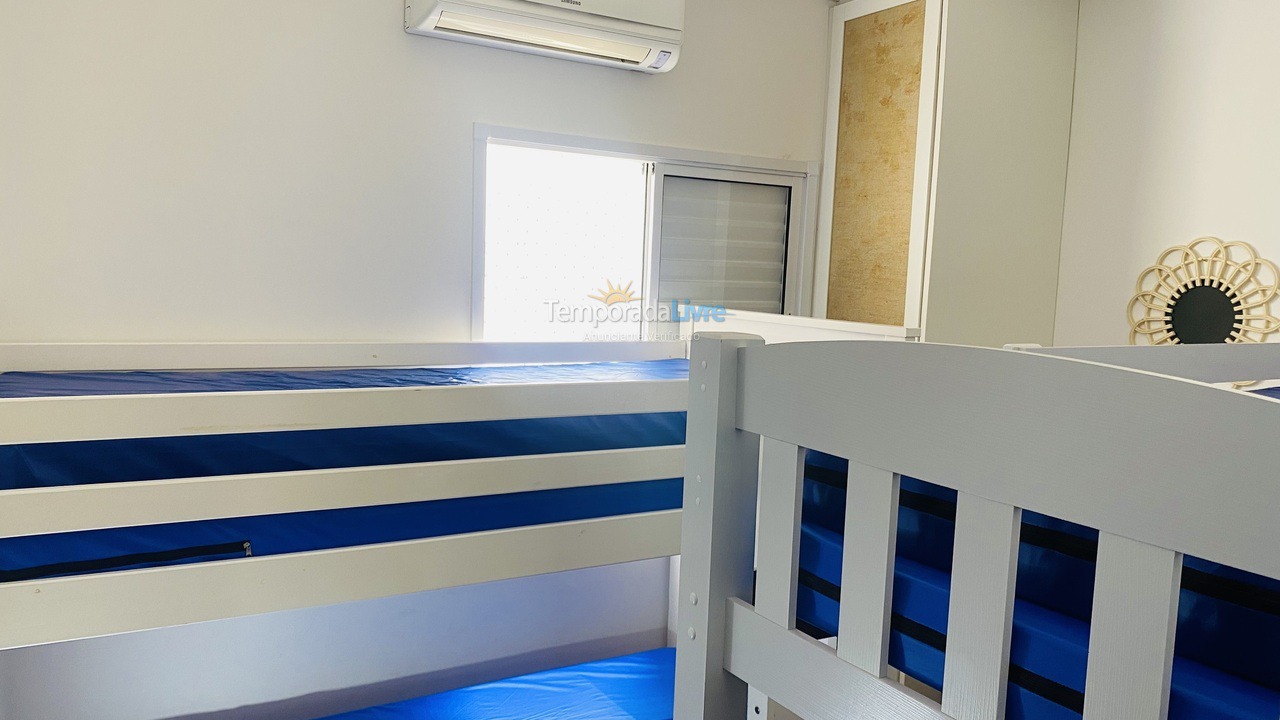 Apartamento para aluguel de temporada em Ubatuba (Enseada)