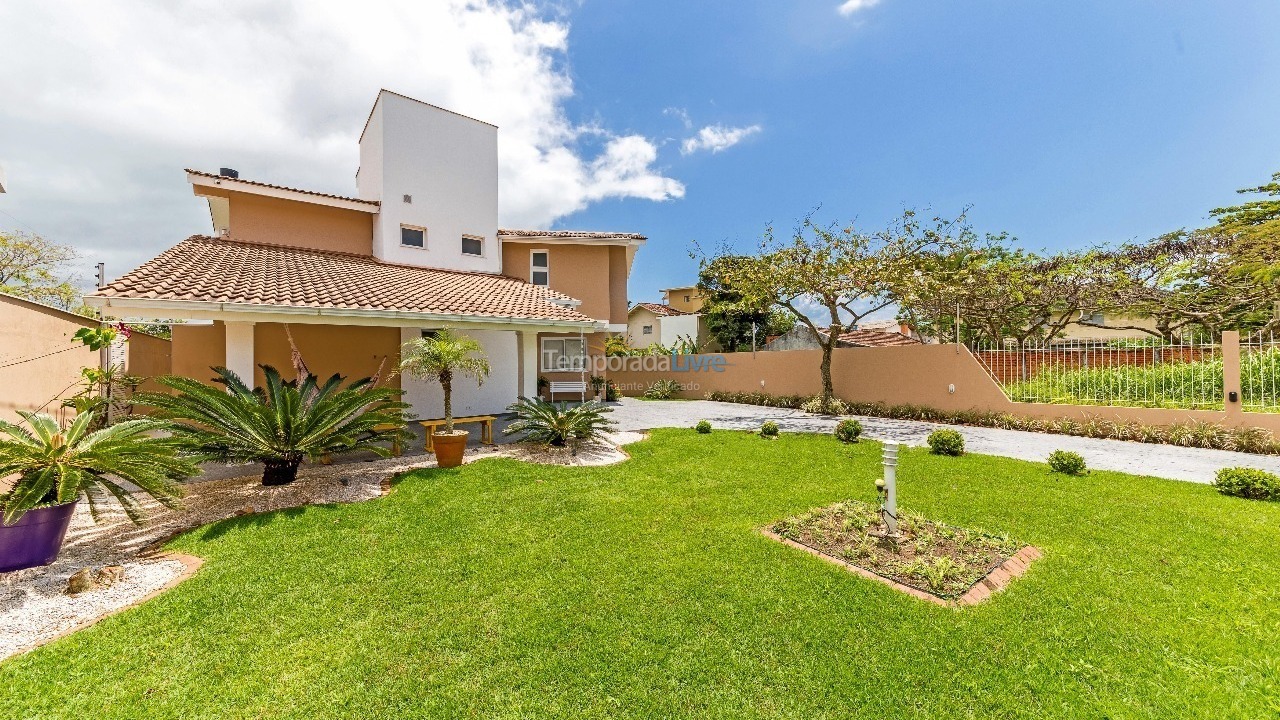 Casa para alquiler de vacaciones em Florianópolis (Praia da Daniela)
