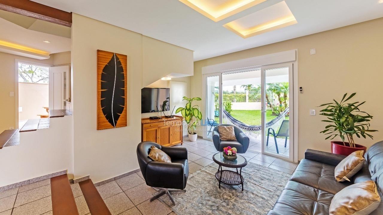 Casa para alquiler de vacaciones em Florianópolis (Praia da Daniela)