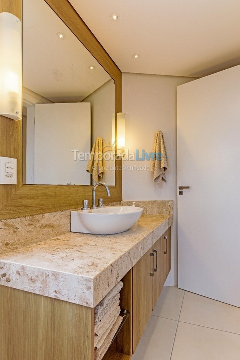 Casa para alquiler de vacaciones em Florianópolis (Praia da Daniela)