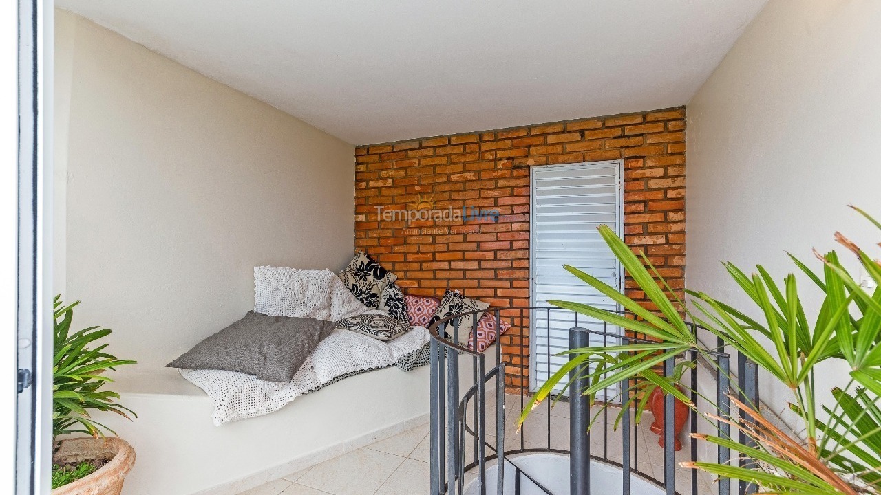 Casa para alquiler de vacaciones em Florianópolis (Praia da Daniela)