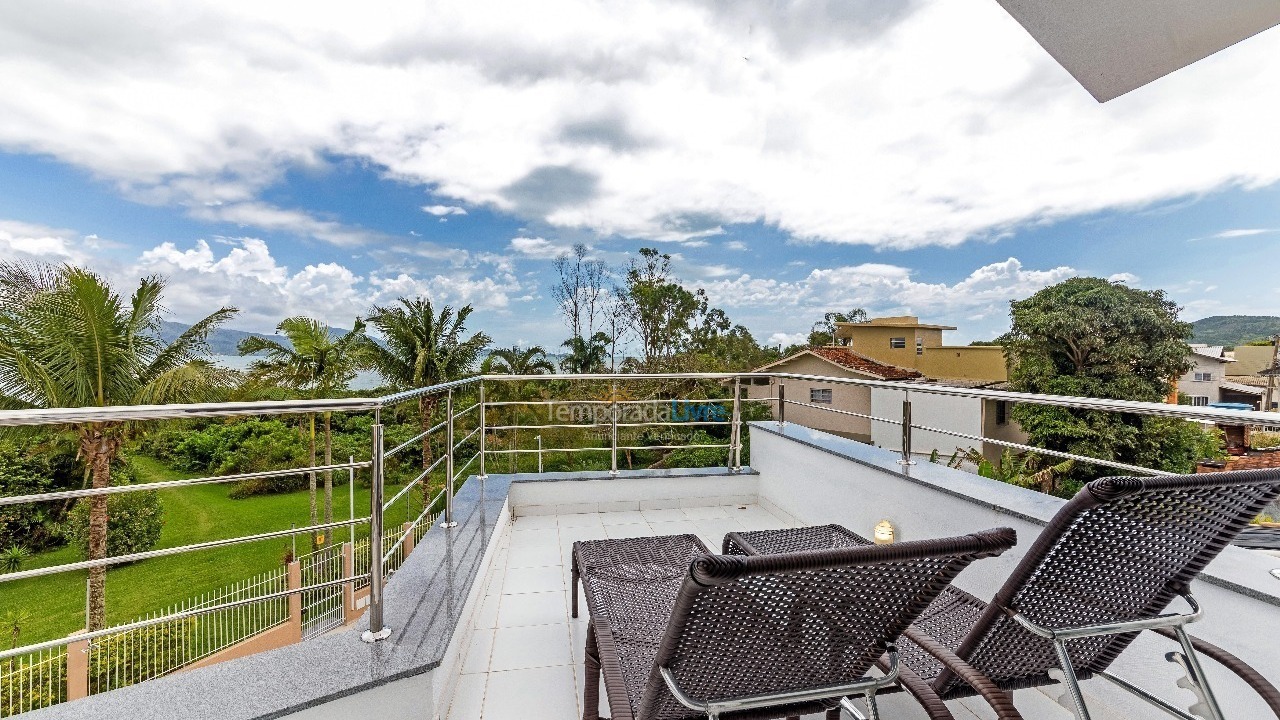 Casa para alquiler de vacaciones em Florianópolis (Praia da Daniela)