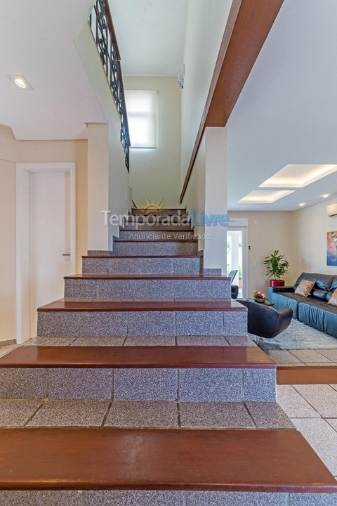 Casa para alquiler de vacaciones em Florianópolis (Praia da Daniela)