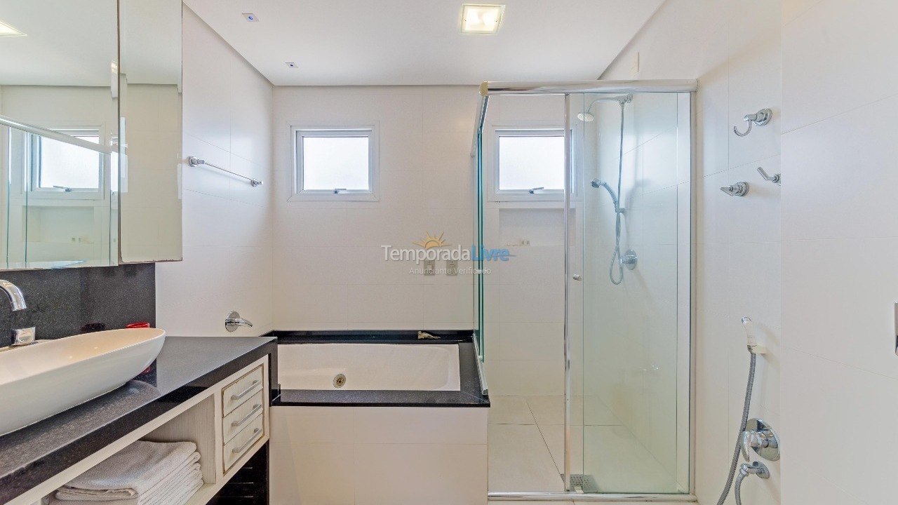 Casa para alquiler de vacaciones em Florianópolis (Praia da Daniela)