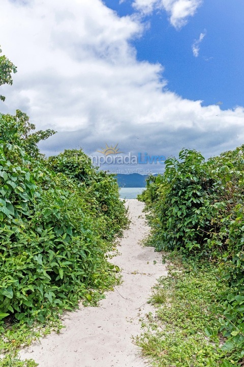 Casa para alquiler de vacaciones em Florianópolis (Praia da Daniela)