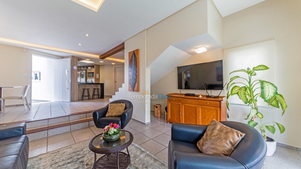 Casa para alquiler de vacaciones em Florianópolis (Praia da Daniela)