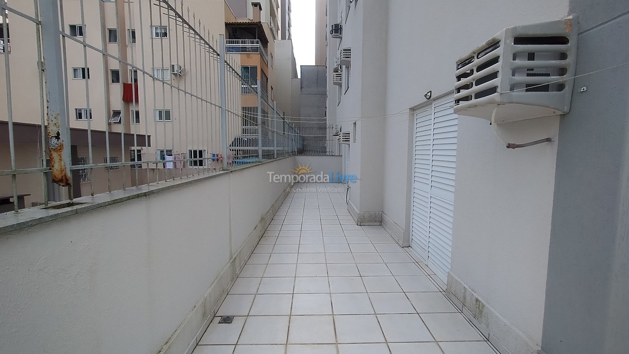 Apartment for vacation rental in Itapema (Meia Praia)