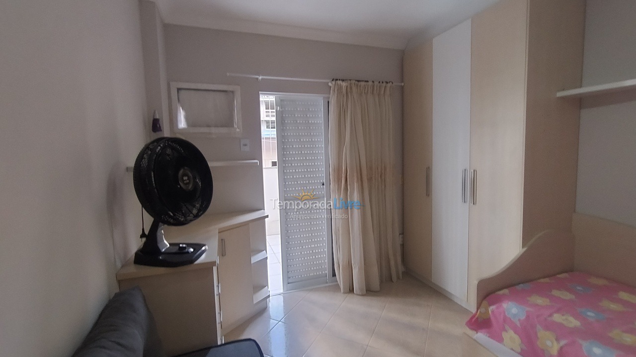 Apartment for vacation rental in Itapema (Meia Praia)