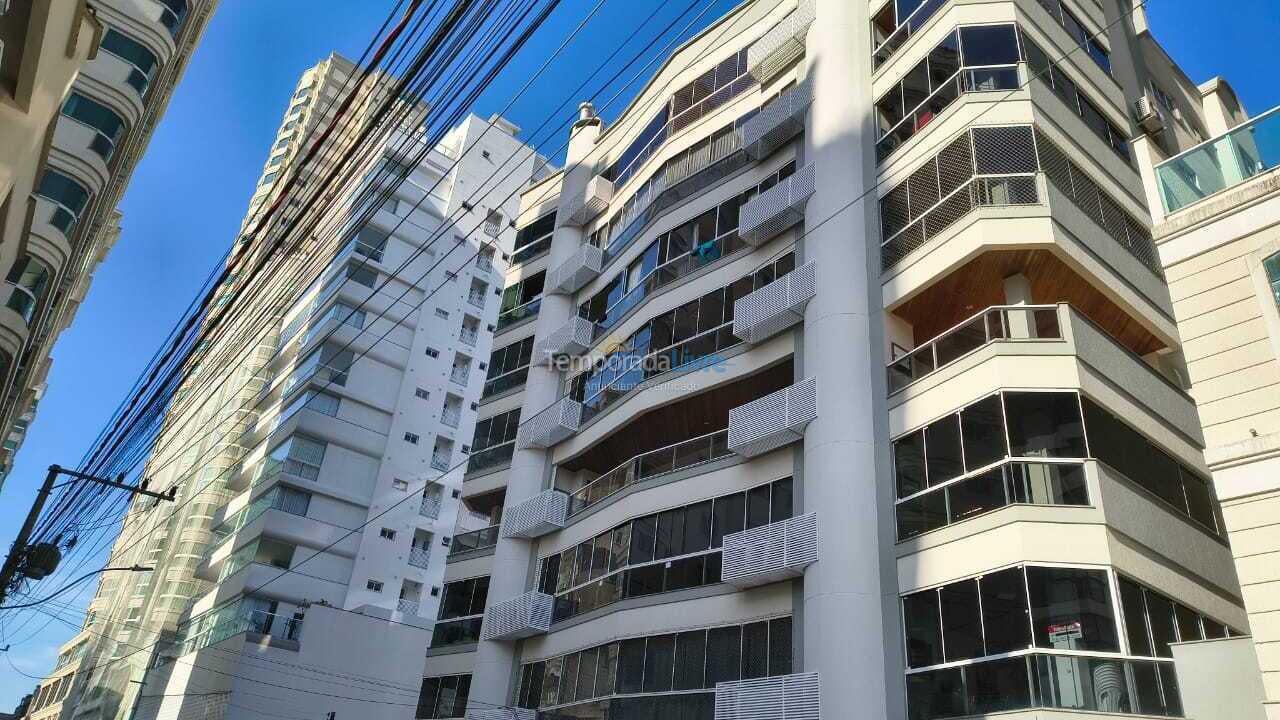 Apartment for vacation rental in Itapema (Meia Praia)