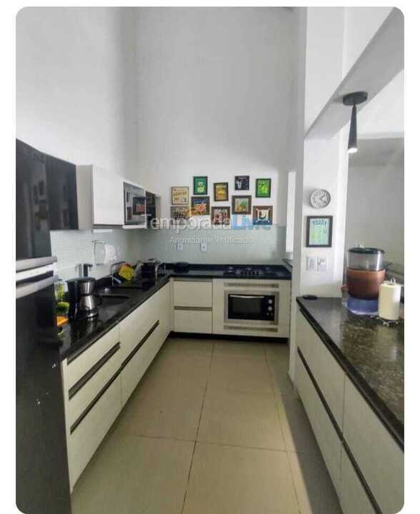 Casa para aluguel de temporada em Florianopolis (Canasvieiras)