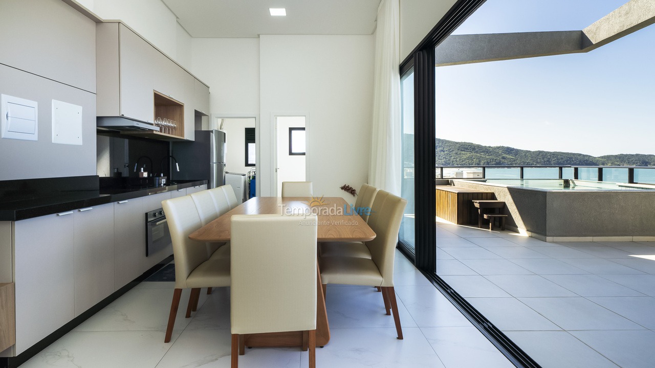 Apartamento para aluguel de temporada em Bombinhas (Praia de Bombas)