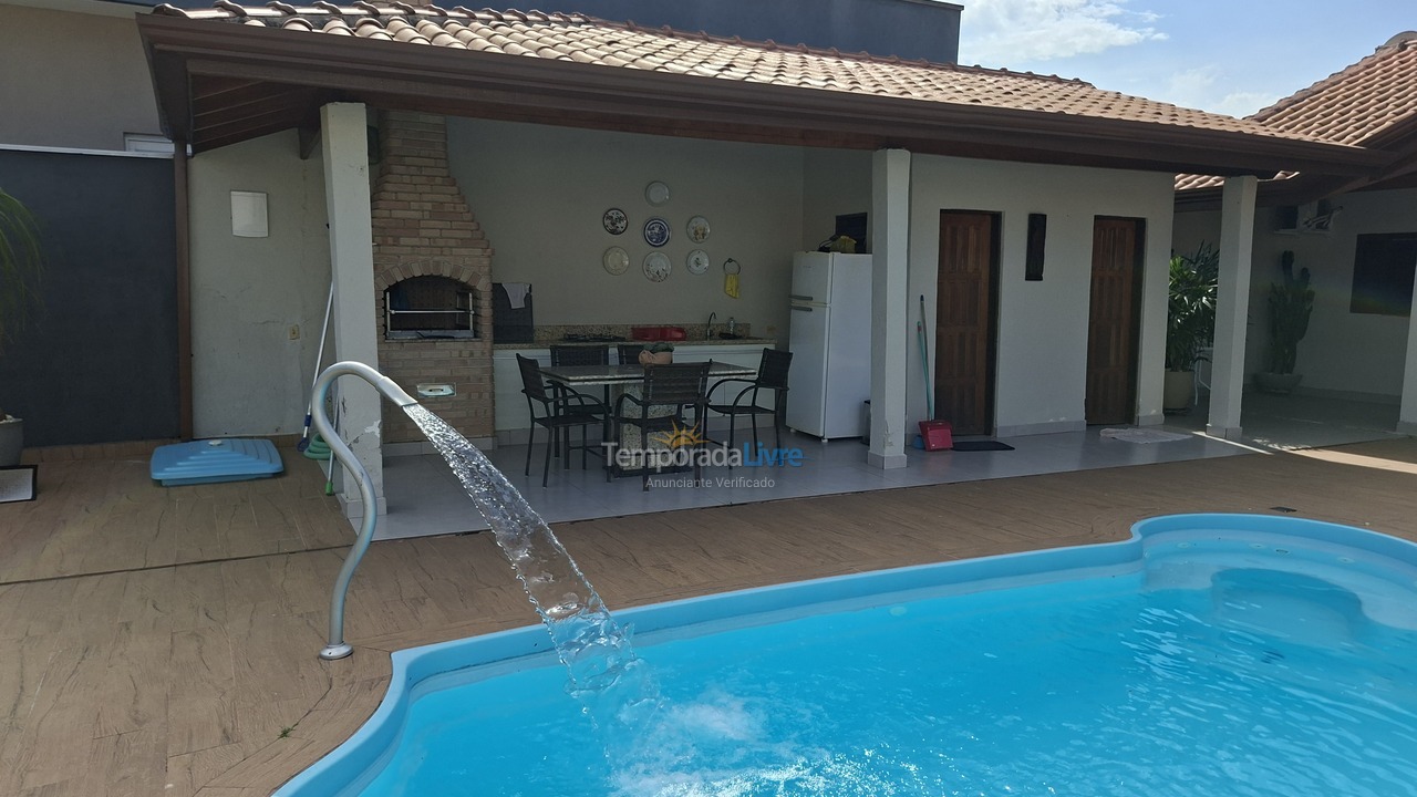 Casa para aluguel de temporada em Bertioga (Condominio Morada da Praia)