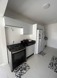 Casa Completa com Piscina 650m da Praia Balneário Perequê