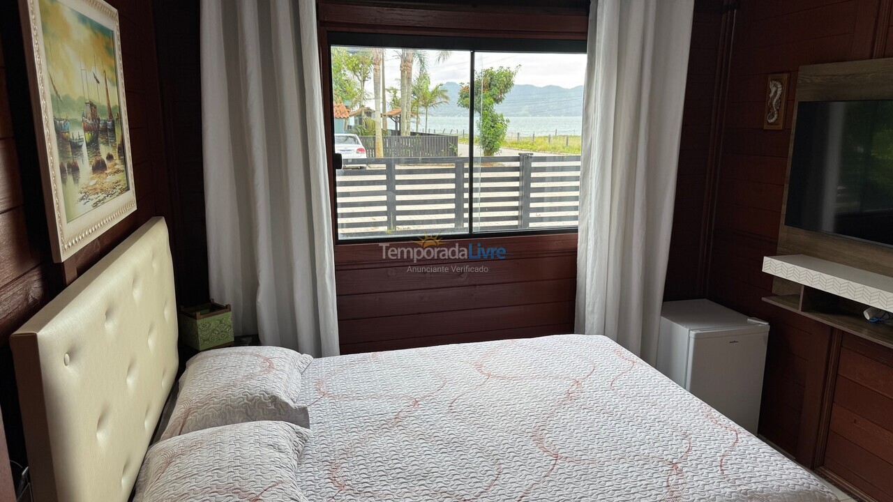 Casa para aluguel de temporada em Palhoça (Praia do Sonho)