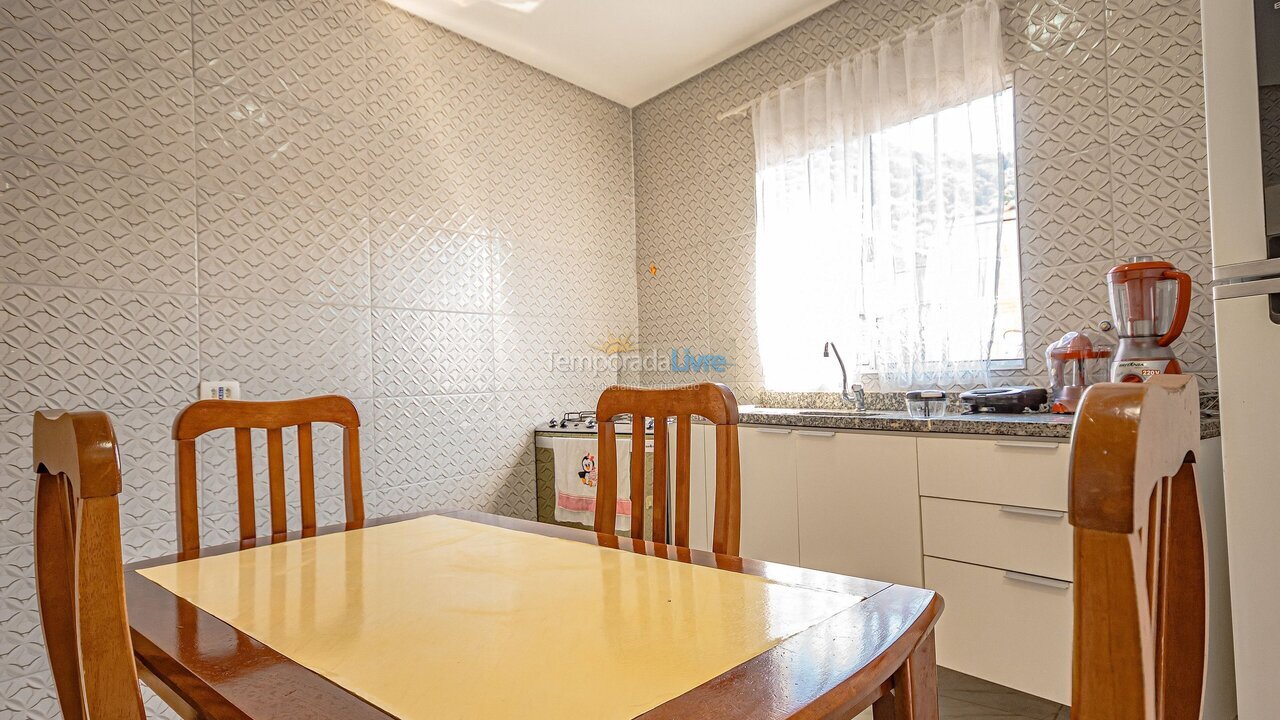 House for vacation rental in Guarujá (Pereque)