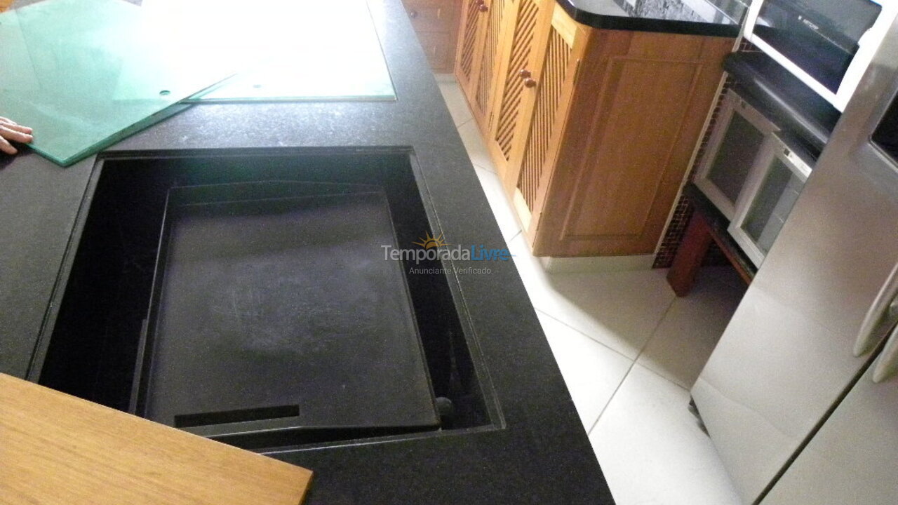 Apartment for vacation rental in Ubatuba (Praia Grande)