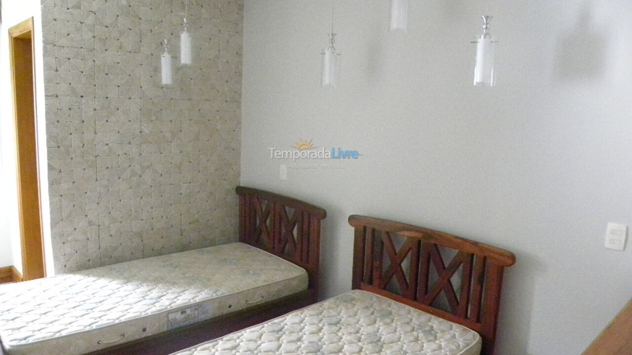 Apartment for vacation rental in Ubatuba (Praia Grande)