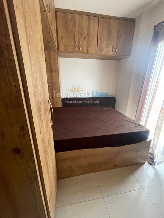 Apartamento para aluguel de temporada em Praia Grande (Guilhermina)