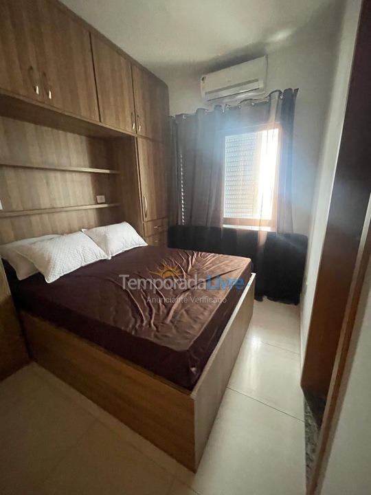 Apartamento para aluguel de temporada em Praia Grande (Guilhermina)