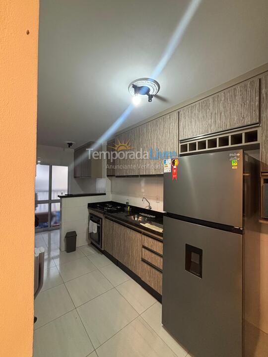 Apartamento para aluguel de temporada em Praia Grande (Guilhermina)