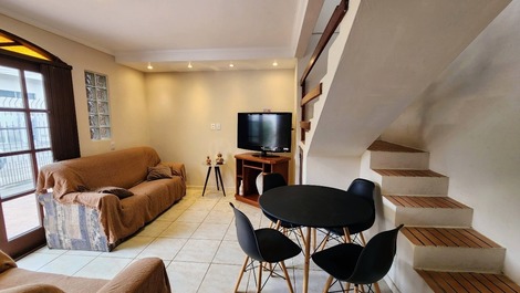 CASA DE 3 HABITACIONES