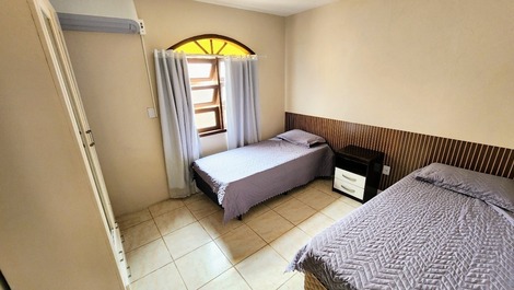 CASA DE 3 HABITACIONES