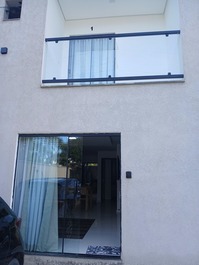 Flat de luxo com 3 suítes na Praia de Taperapuan