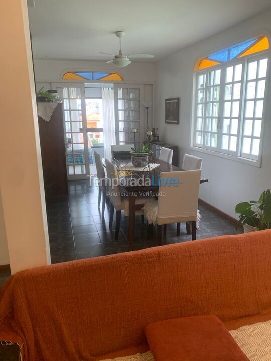 Casa para aluguel de temporada em Florianopolis (Canasvieiras)