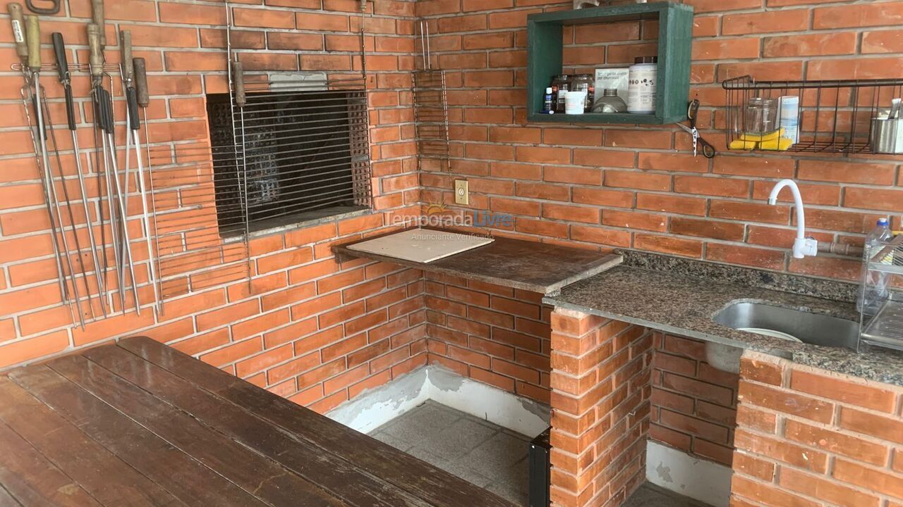 Casa para aluguel de temporada em Florianopolis (Canasvieiras)