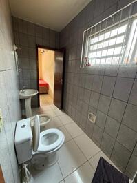 Two bedroom townhouse 200 meters from the beach in the center of Bombinhas